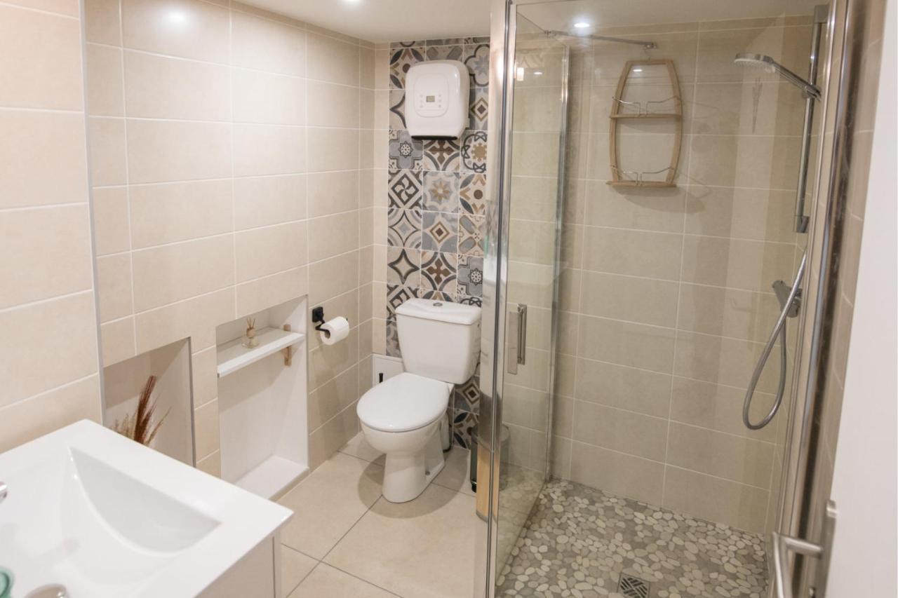 Kasa Home - Calme, Cosy, Wifi & Netflix Saint-Martin-la-Plaine Luaran gambar