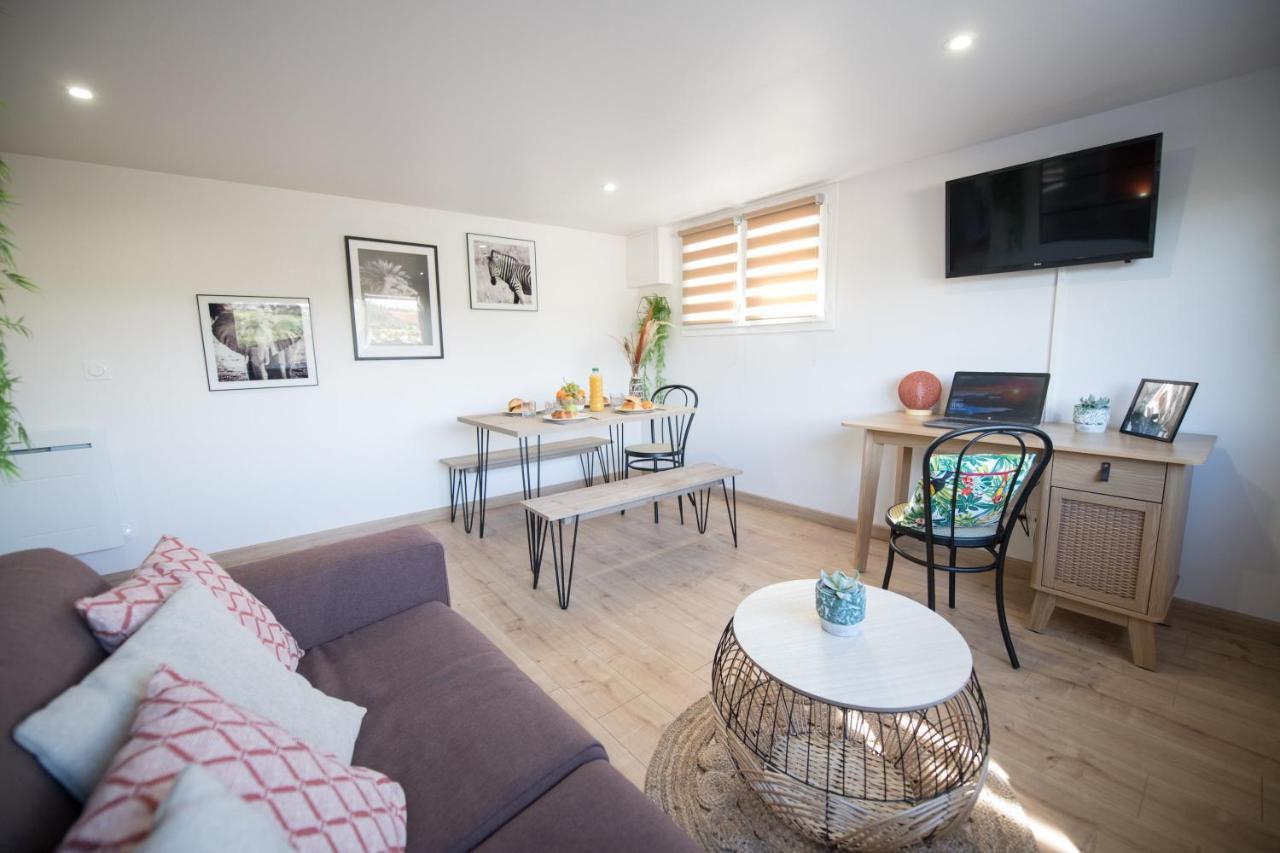 Kasa Home - Calme, Cosy, Wifi & Netflix Saint-Martin-la-Plaine Luaran gambar